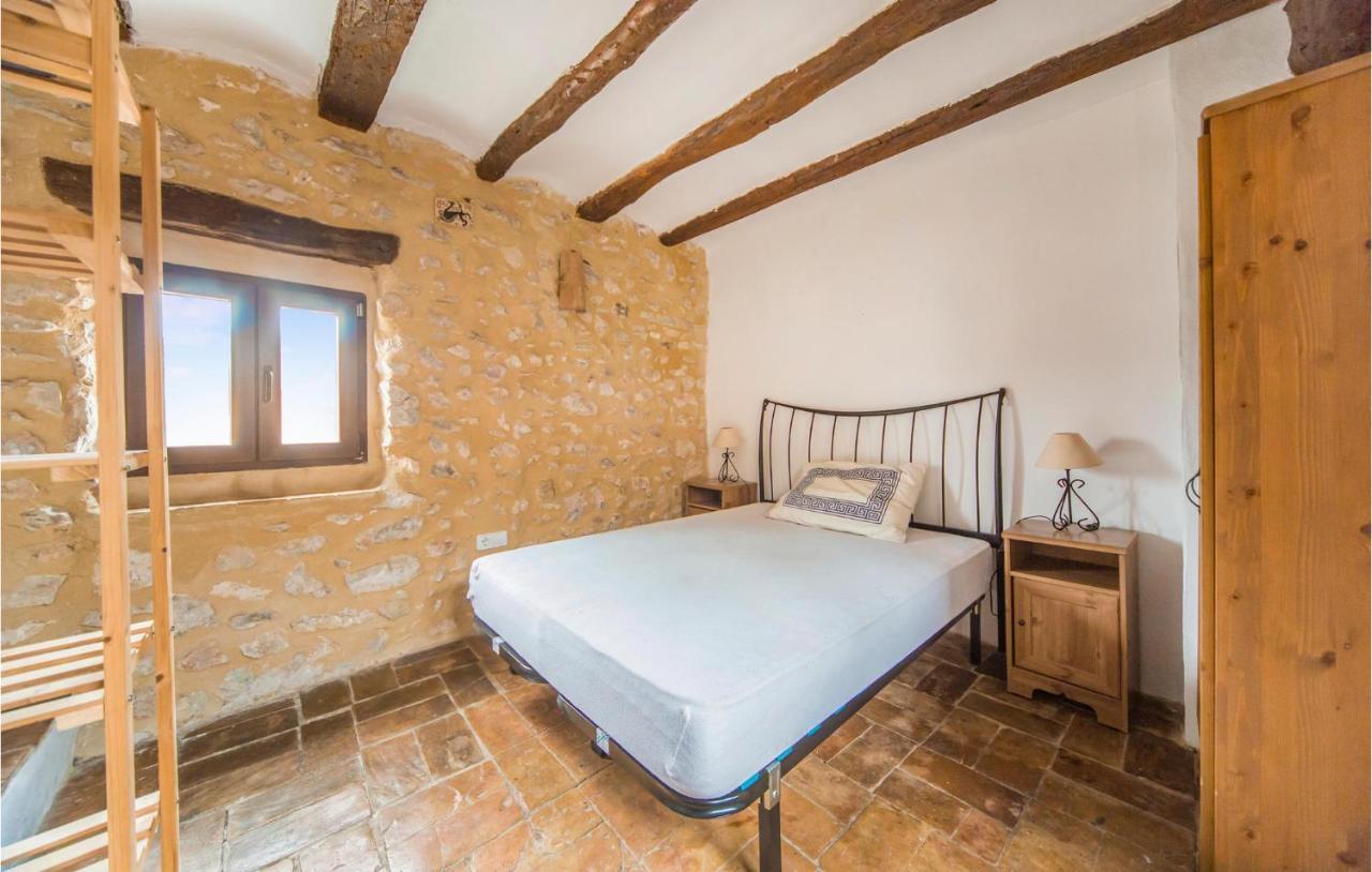 Beautiful Home In Bocairent With Kitchen Buitenkant foto