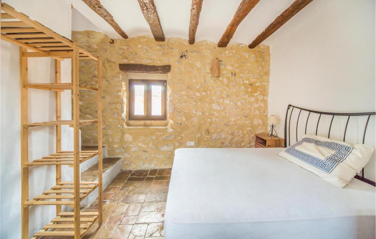 Beautiful Home In Bocairent With Kitchen Buitenkant foto